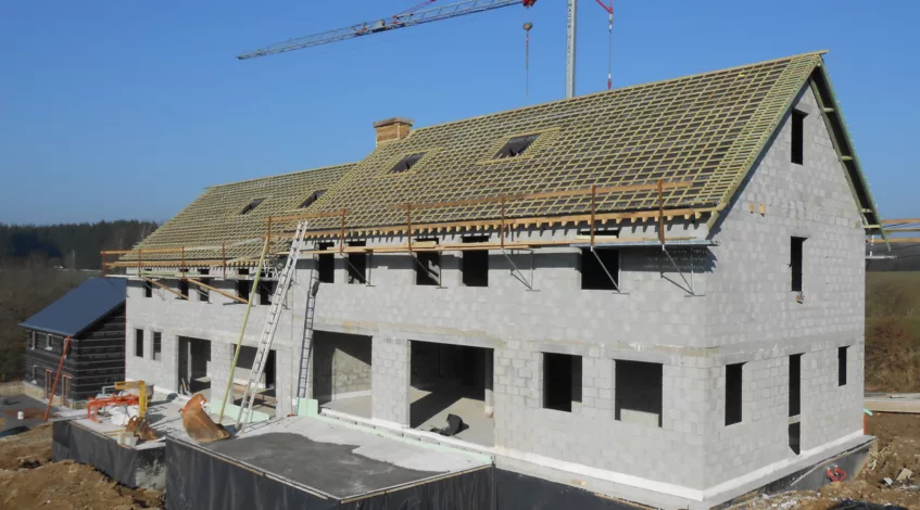 chantier de construction d'une maison neuve